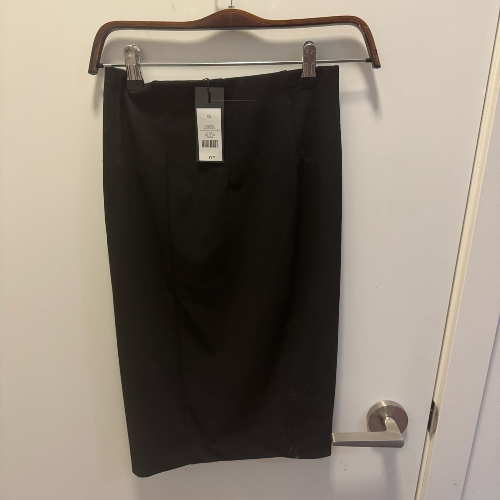 Elegant Black Pencil Skirt